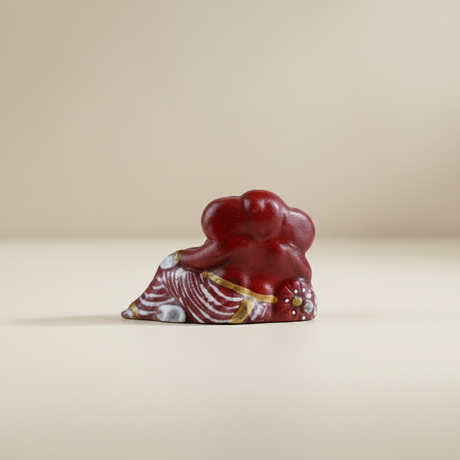 Resting Ganesh Murti – Painted Aluminium Vinayagar Statue / Resting Ganesha Idol for Pooja (2 x 2.5 Inches) - Retail Maharaj